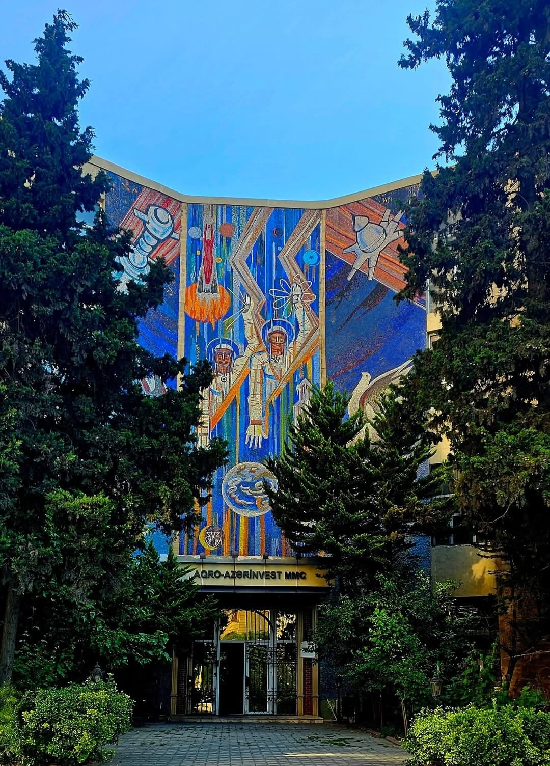 Cosmonautics Day
Cosmonaut Day
Soviet mosaics