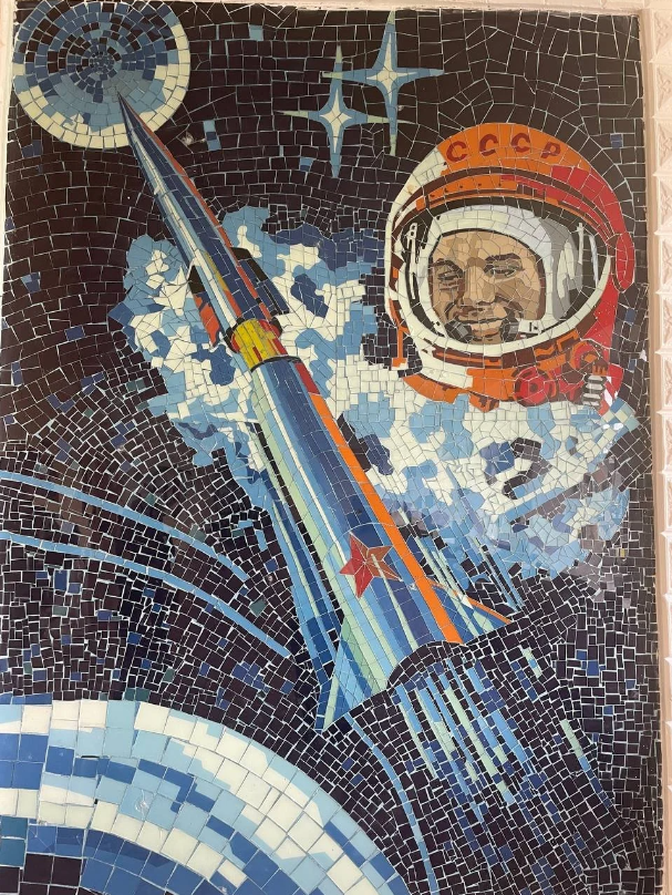 Cosmonautics Day
Cosmonaut Day
Soviet mosaics