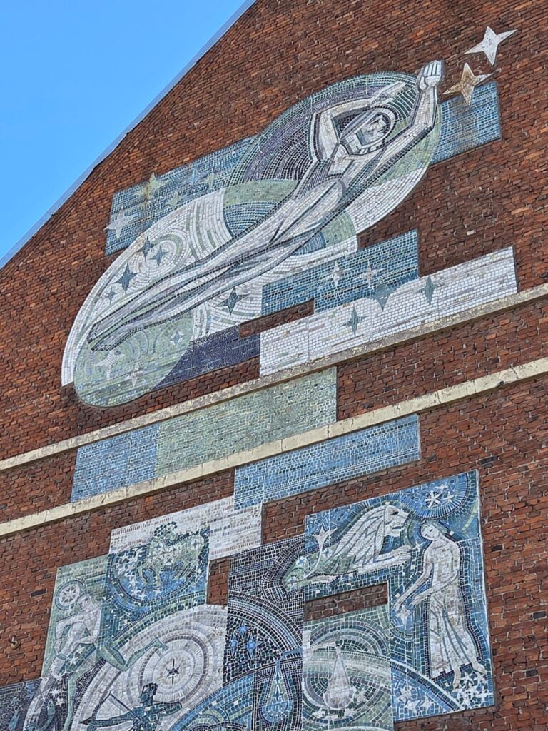 Cosmonautics Day
Cosmonaut Day
Soviet mosaics